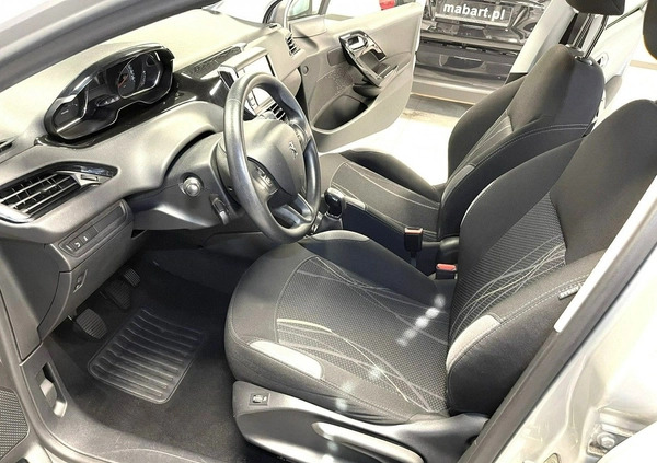 Peugeot 208 cena 33000 przebieg: 143000, rok produkcji 2014 z Szepietowo małe 742